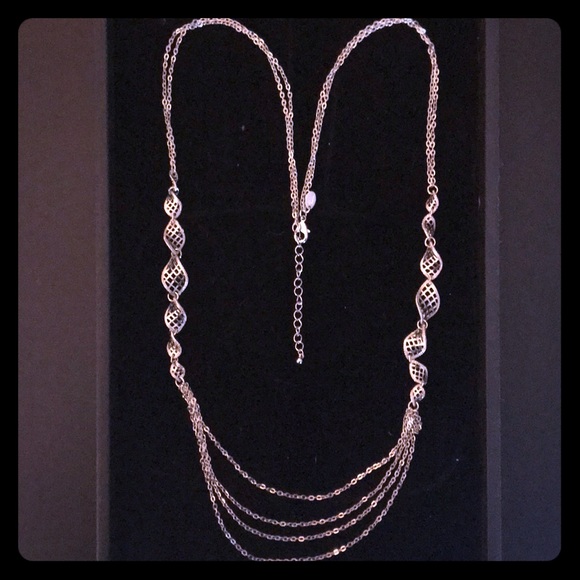 Lia Sophia long silver twist necklace - Picture 1 of 2
